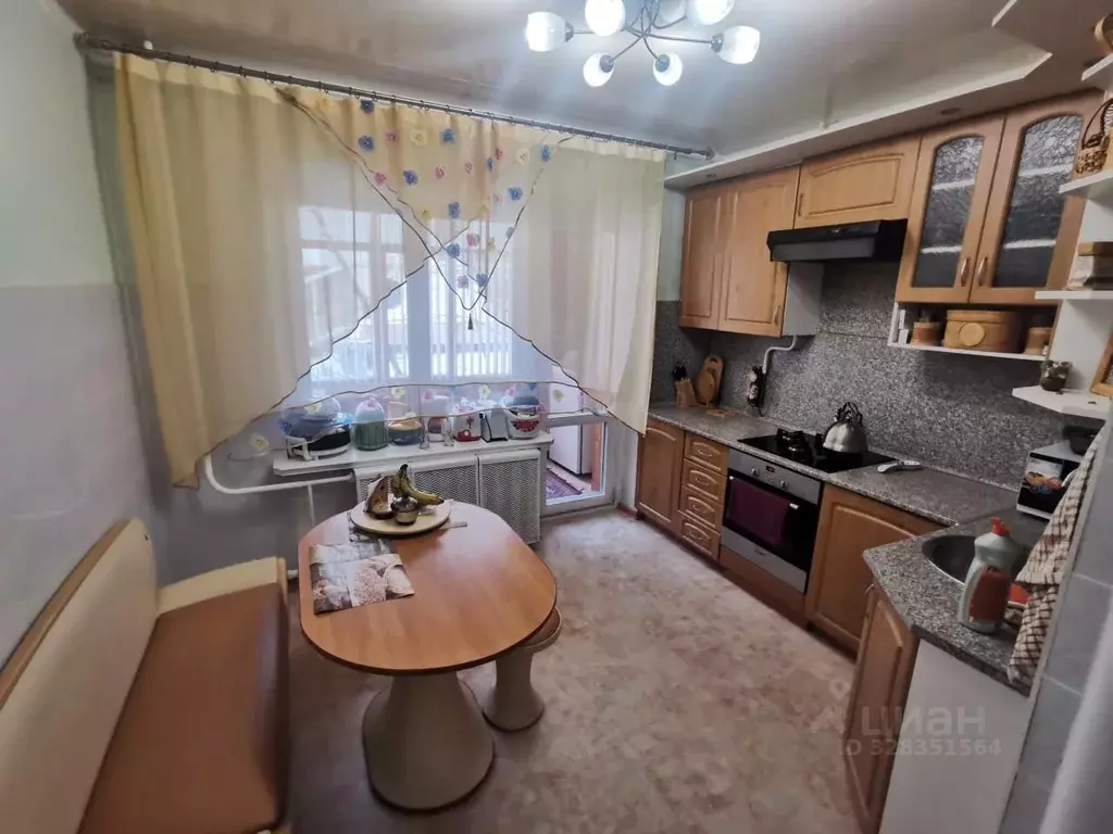 5-к кв. Саха (Якутия), Якутск ул. Курнатовского, 1/4 (107.0 м) - Фото 1