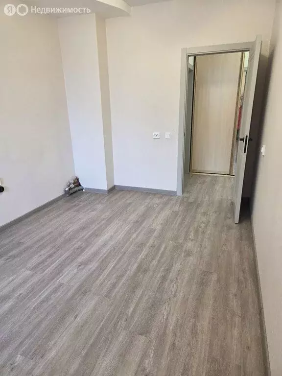 2-комнатная квартира: Пермь, Новосибирская улица, 13 (59.2 м) - Фото 1