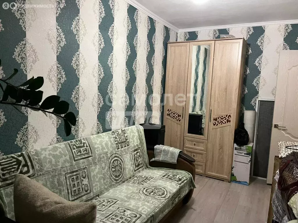 3-комнатная квартира: село Нижнетроицкий, Октябрьская улица, 36А (67.5 ... - Фото 2