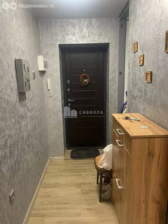 3-комнатная квартира: Калининград, улица Добролюбова, 25 (67.8 м) - Фото 1