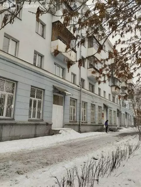 3-комнатная квартира: Челябинск, улица Свободы, 92 (55 м) - Фото 1