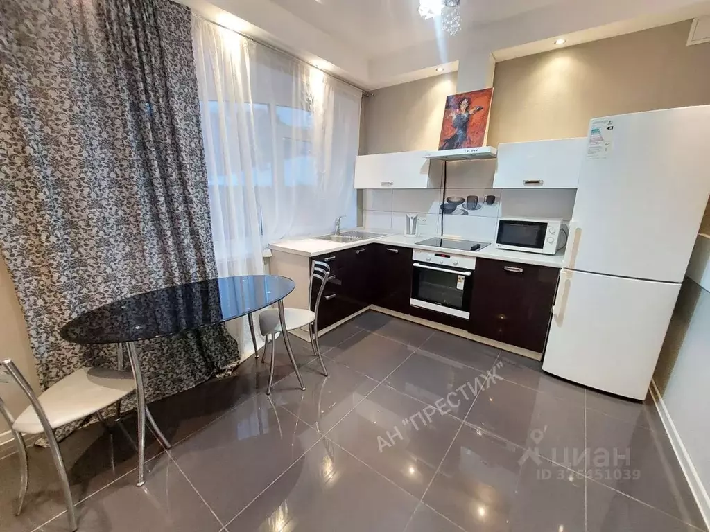 1-к кв. Башкортостан, Уфа ул. Чернышевского, 71/1 (45.8 м) - Фото 1