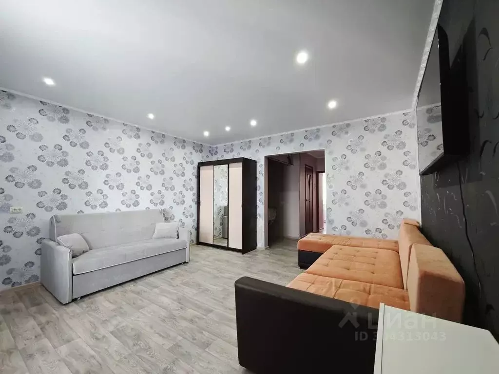 1-к кв. Тюменская область, Тобольск 9-й мкр, 20А (45.0 м) - Фото 1