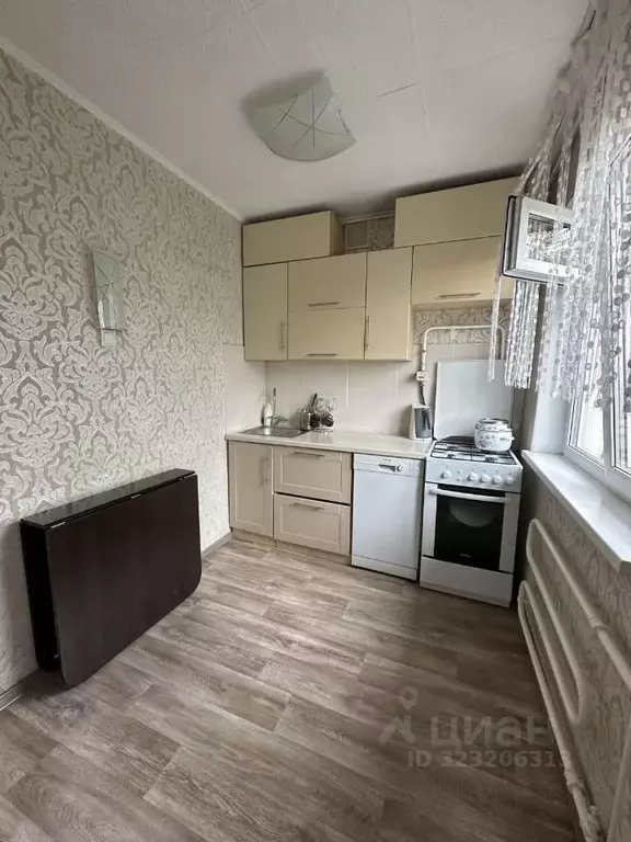 4-к кв. Омская область, Омск 3-й мкр, ул. Путилова, 8 (59.0 м) - Фото 1