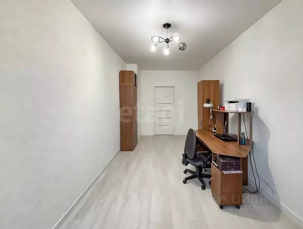 3-к кв. Псковская область, Псков Октябрьский просп., 19 (88.9 м) - Фото 2