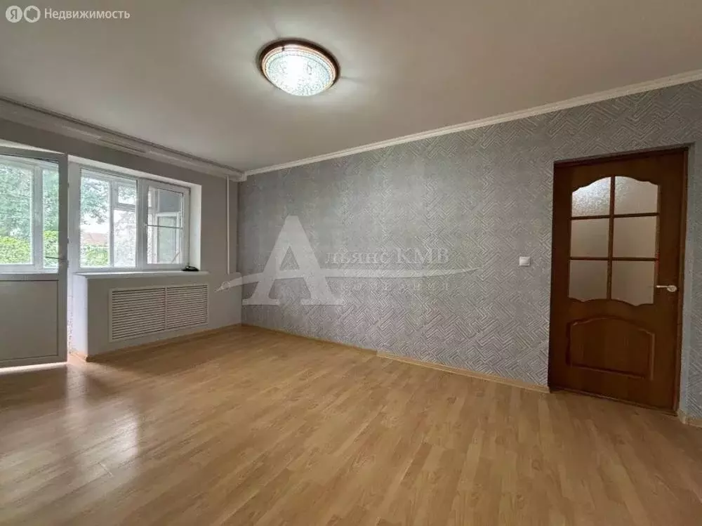 4-комнатная квартира: Зеленокумск, Мельничная улица, 38 (56 м) - Фото 1