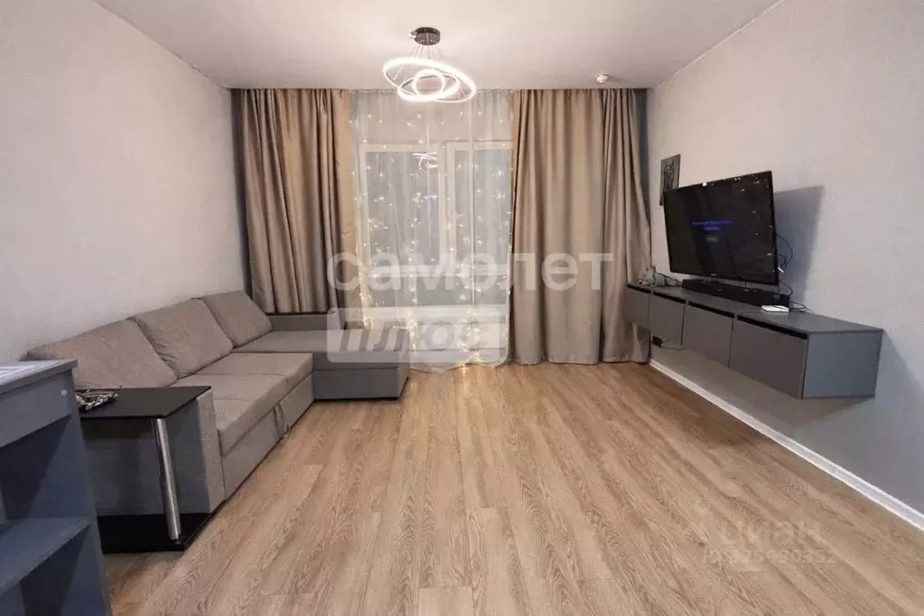 1-к кв. Свердловская область, Екатеринбург ул. Хуторская, 1/2 (40.5 м) - Фото 1