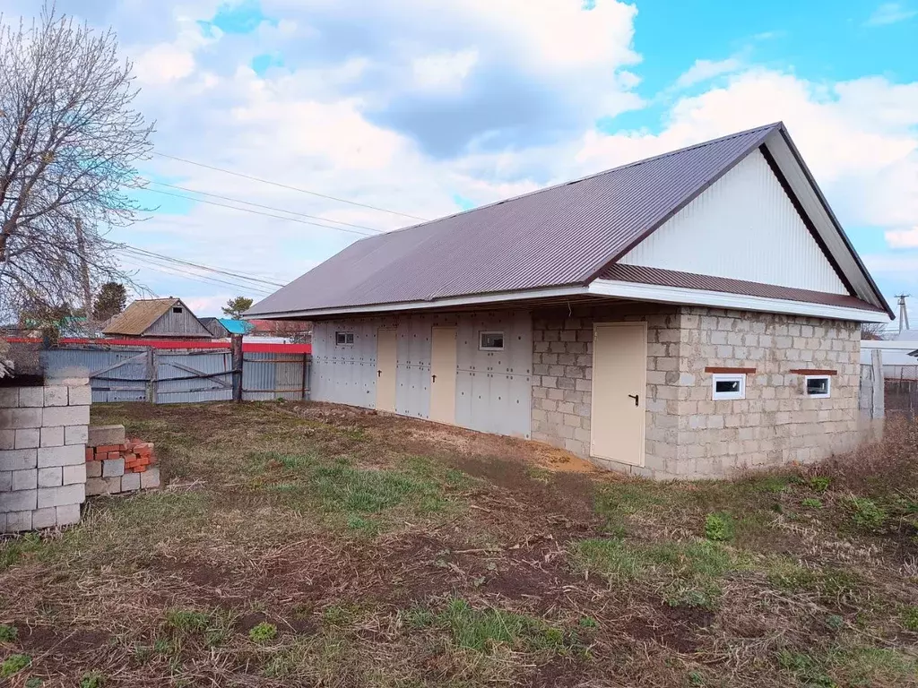 Дом в Башкортостан, Кушнаренковский район, Старокамышлинский ... - Фото 1