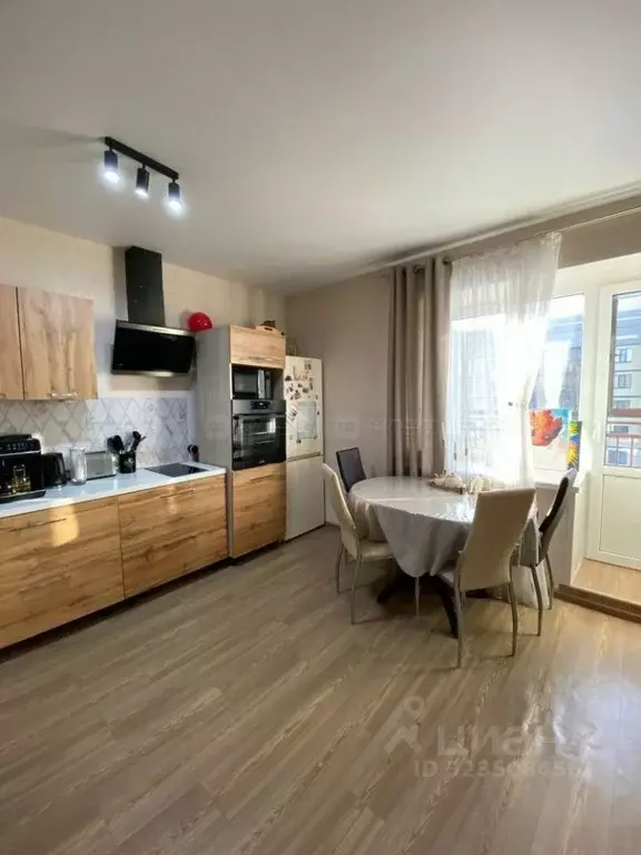 1-к кв. Татарстан, Казань ул. Рауиса Гареева, 100 (29.4 м) - Фото 1