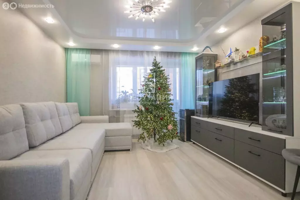 3-комнатная квартира: Екатеринбург, Московская улица, 78 (63.4 м) - Фото 1