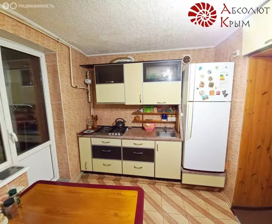 3-комнатная квартира: Феодосия, бульвар Старшинова, 8 (72.6 м) - Фото 1