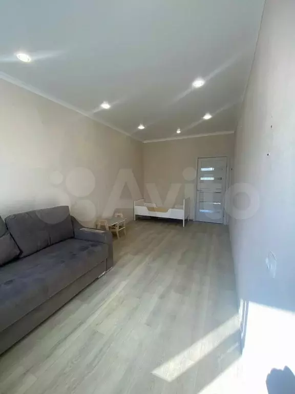 1-к. квартира, 40 м, 3/3 эт. - Фото 1