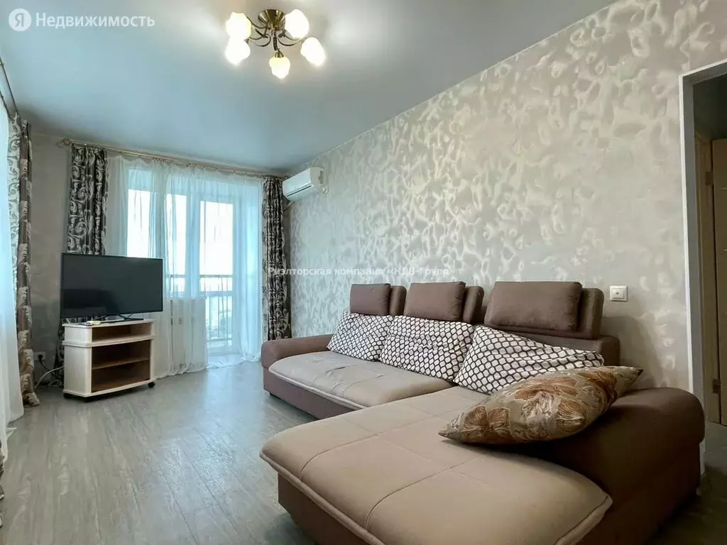 2-комнатная квартира: Хабаровск, улица имени Лейтенанта С.В. Орлова, 8 . - Фото 0