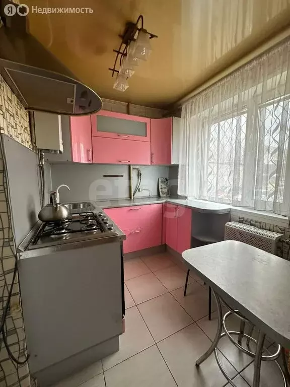 3-комнатная квартира: Казань, улица Чкалова, 1 (58 м) - Фото 2