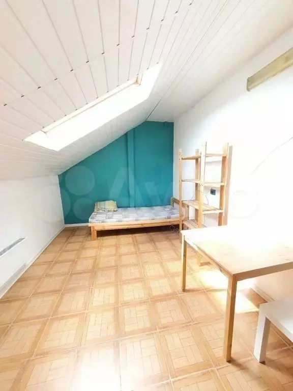 Комната 20 м в 4-к., 4/4 эт. - Фото 0