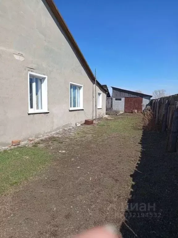 Дом в Алтайский край, с. Родино ул. Шевченко, 88 (72 м) - Фото 2
