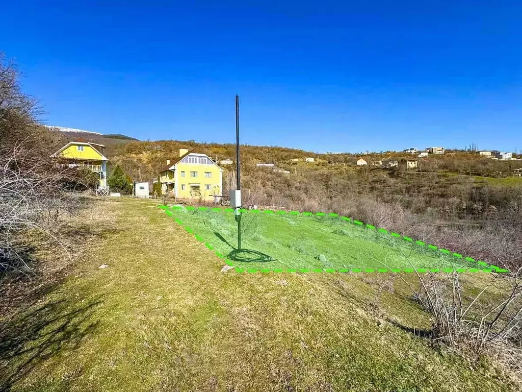 Участок в Крым, Алушта муниципальный округ, с. Изобильное  (7.94 сот.) - Фото 1