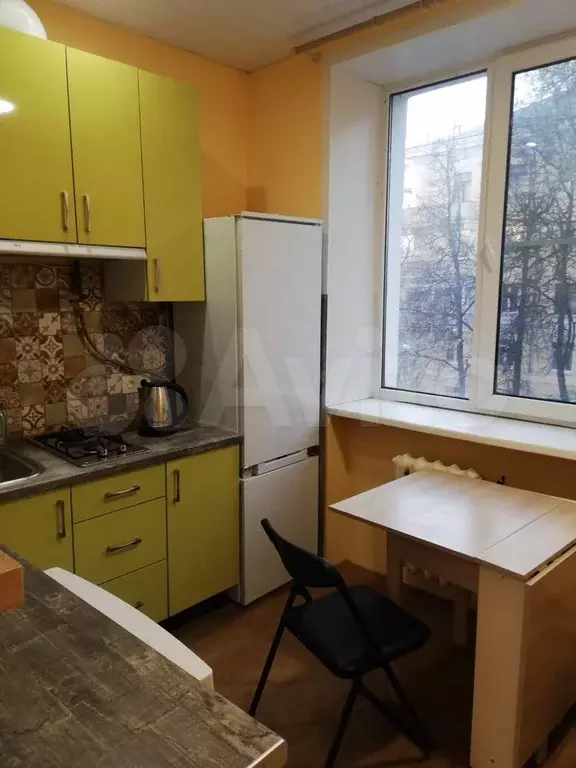 Комната 18 м в 3-к., 3/5 эт. - Фото 0
