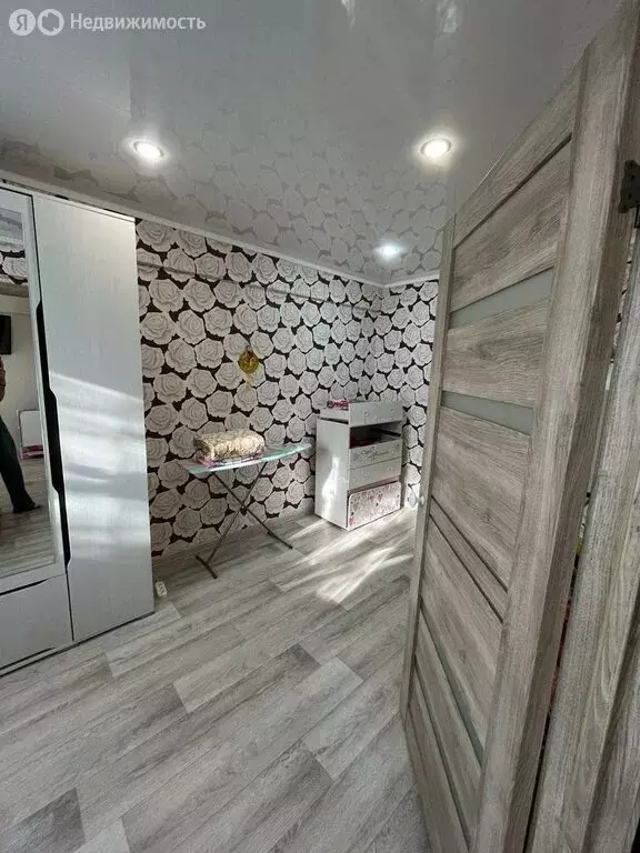 2-комнатная квартира: Ясный, Уральская улица, 11 (46 м) - Фото 0