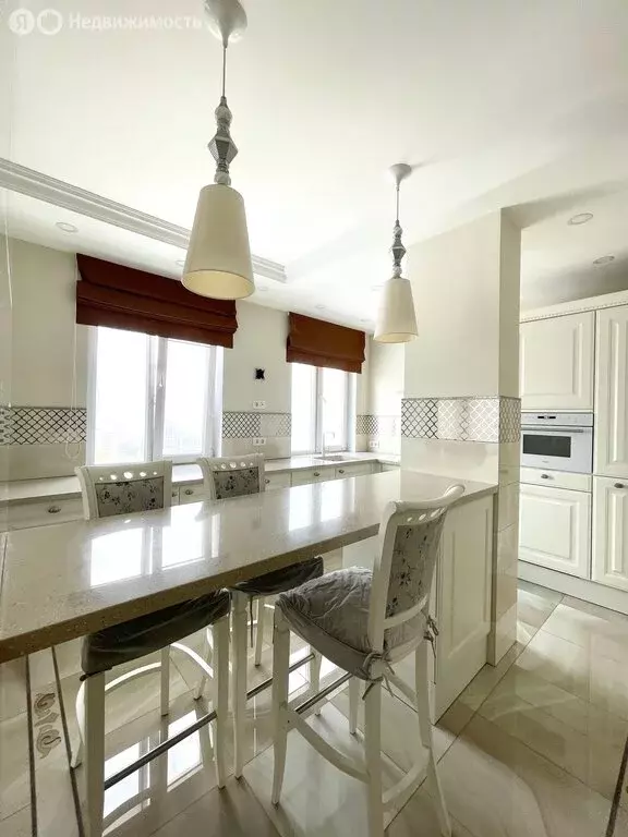 3-комнатная квартира: Нижний Новгород, улица Максима Горького, 43 ... - Фото 2