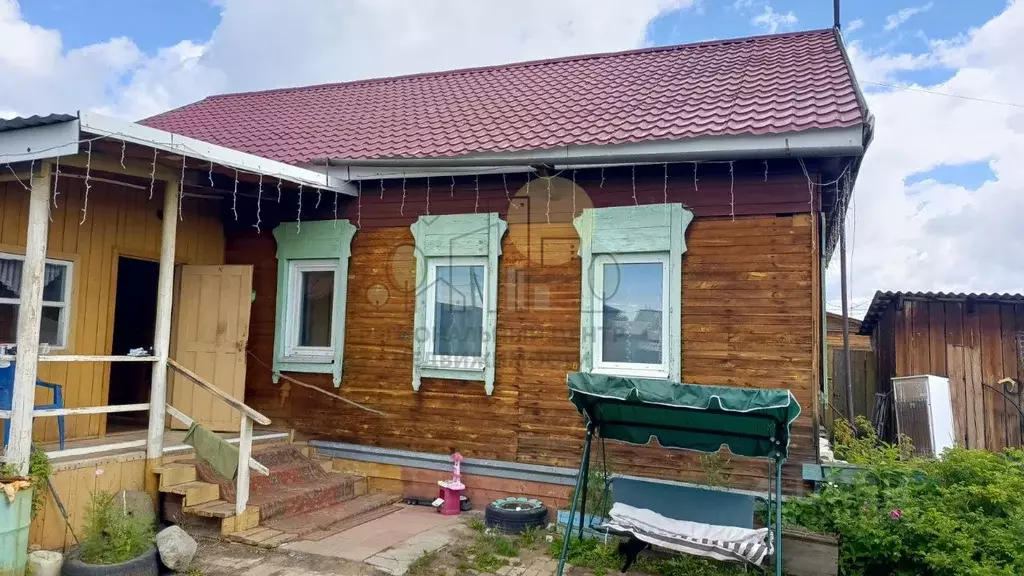 Дом в Иркутская область, Эхирит-Булагатский район, пос. Усть-Ордынский ... - Фото 1