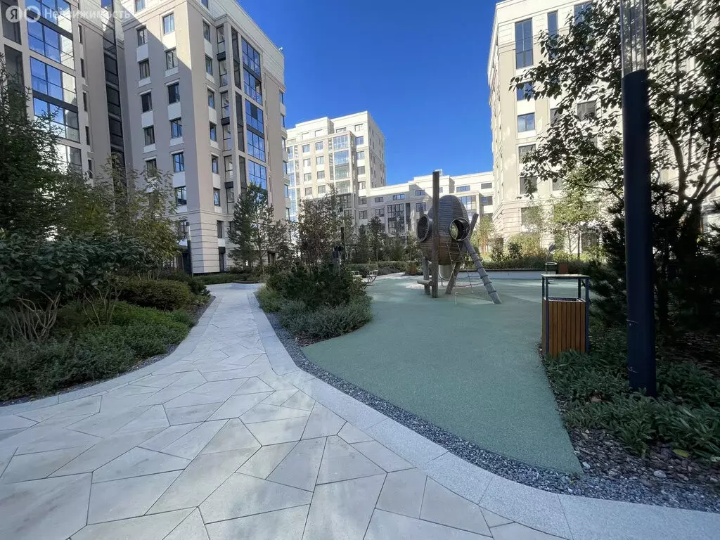 Квартира-студия: Екатеринбург, улица Степана Разина, 23 (106.4 м) - Фото 1