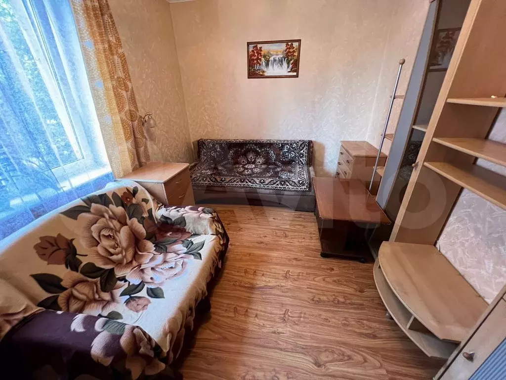 Комната 14 м в 3-к., 1/3 эт. - Фото 1