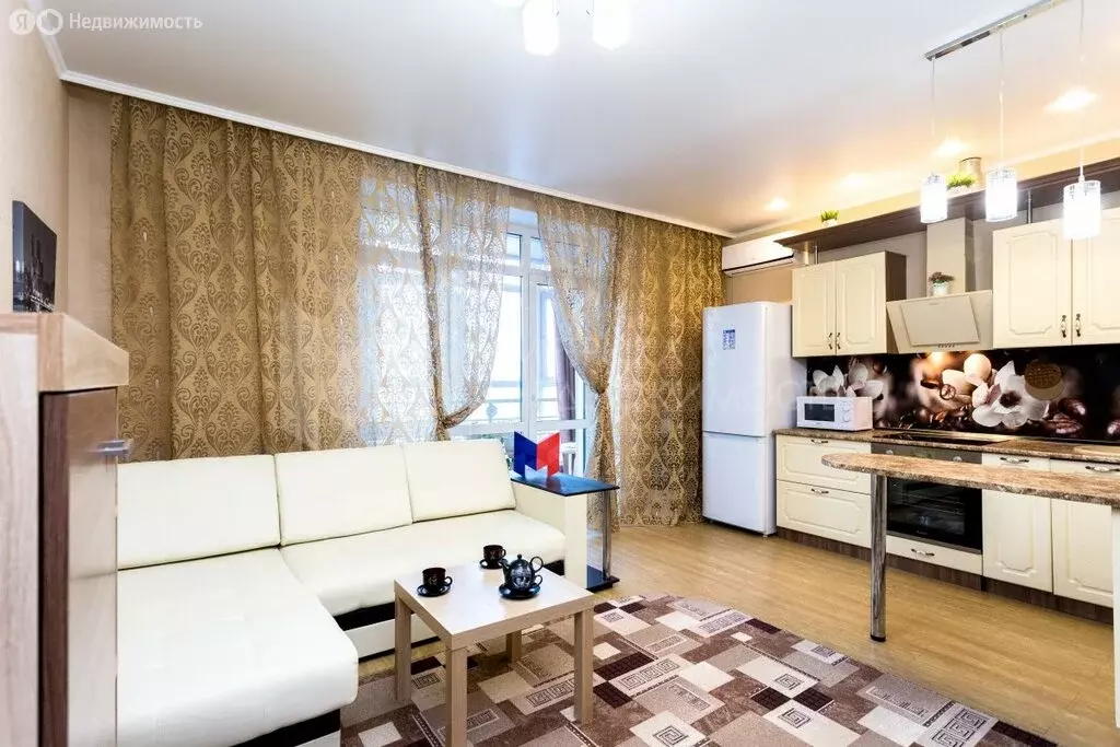 Квартира-студия: Тюмень, улица Тимофея Чаркова, 79 (28.2 м) - Фото 1