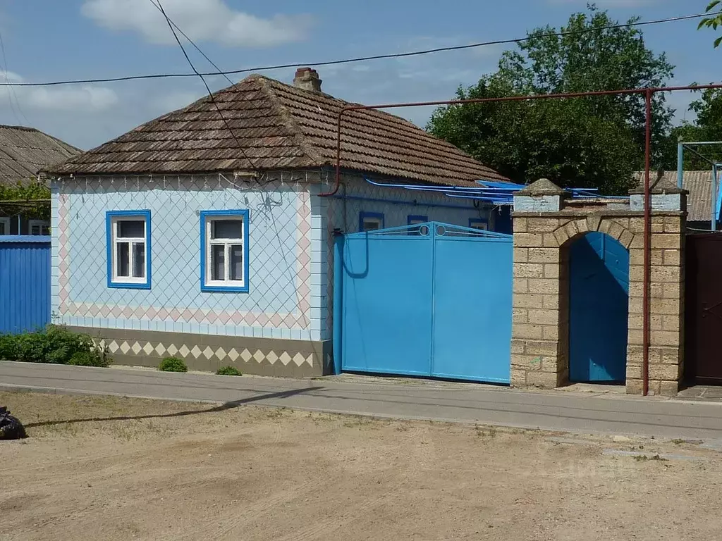 Дом в Ставропольский край, Светлоград г. Петровский муниципальный ... - Фото 0