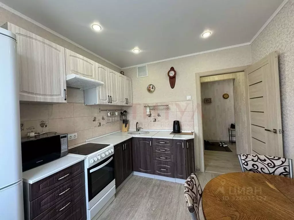 3-к кв. Белгородская область, Старый Оскол Жукова мкр, 21 (65.0 м) - Фото 2