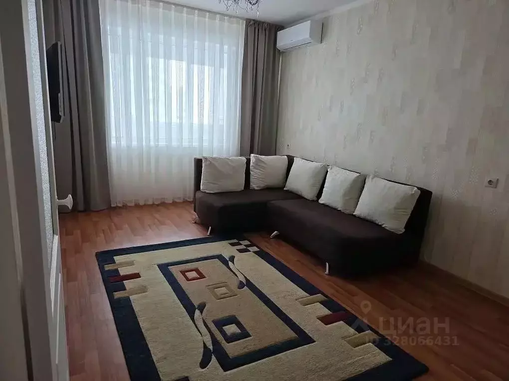 1-к кв. Татарстан, Набережные Челны ул. Шамиля Усманова, 118А (36.0 м) - Фото 1