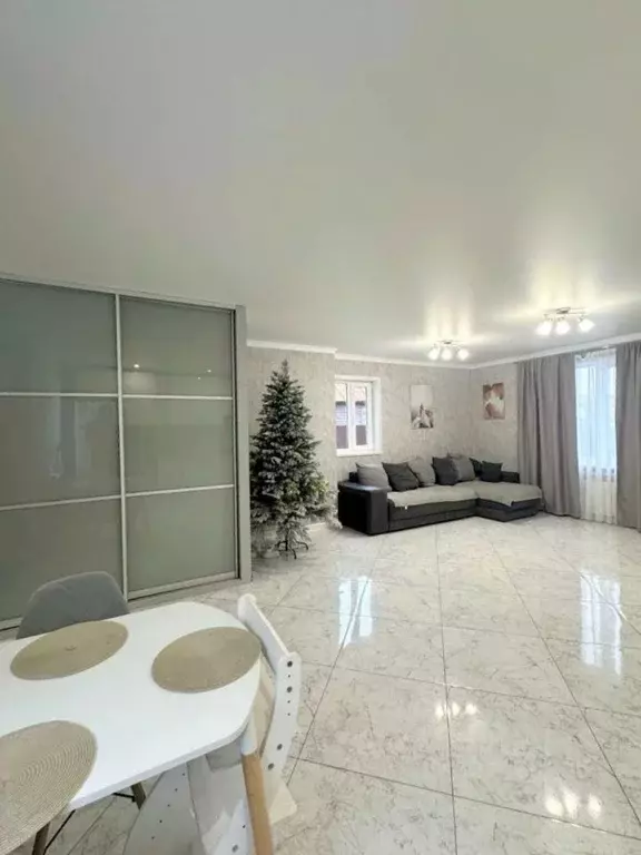 Дом в Курская область, Курск ул. Малых, 89Б (150 м) - Фото 2