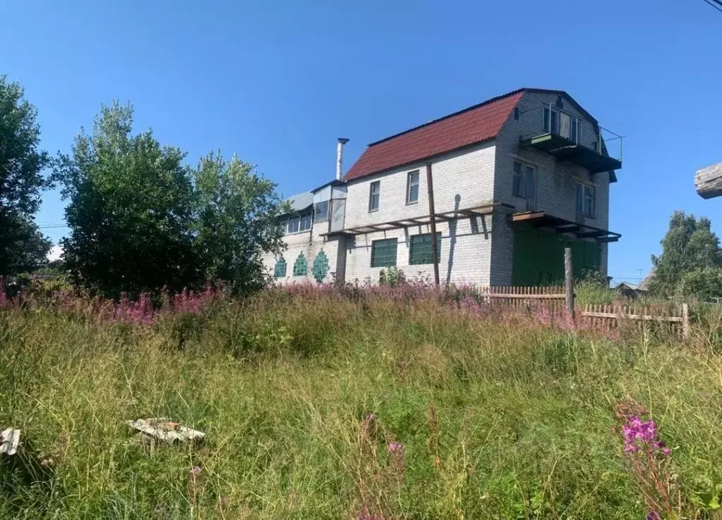 Дом в Мурманская область, Терский муниципальный округ, Умба пгт пер. ... - Фото 1