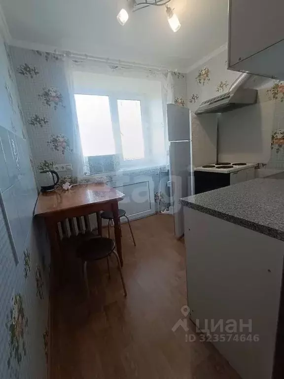 2-к кв. Тюменская область, Тобольск ул. Свердлова, 28 (41.9 м) - Фото 1