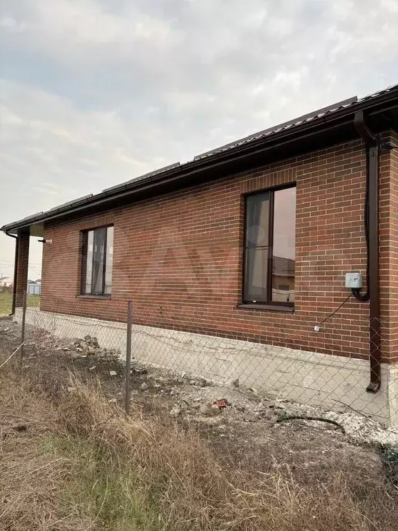 Дом в Краснодарский край, Динской район, Новотитаровская ст-ца ул. ... - Фото 2