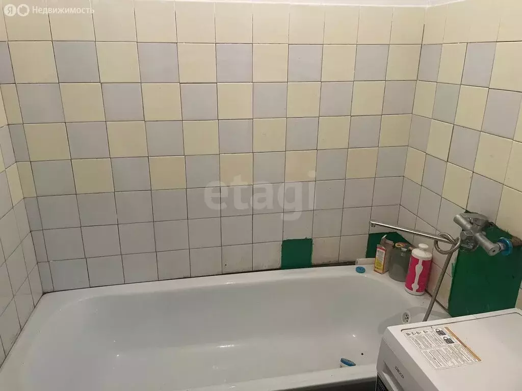 3-комнатная квартира: Печоры, улица Мелиораторов, 16 (57.9 м) - Фото 2
