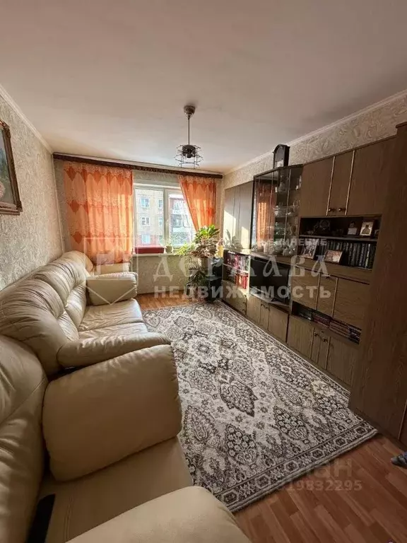 3-к кв. Кемеровская область, Кемерово Красная ул., 12 (61.3 м) - Фото 0