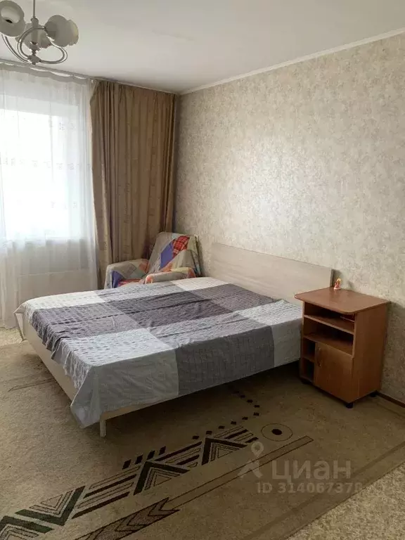 1-к кв. Челябинская область, Чебаркуль ул. 8 Марта, 7 (42.0 м) - Фото 0