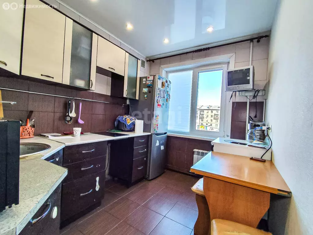 5-комнатная квартира: Новосибирск, улица Авиастроителей, 1 (89.9 м) - Фото 1