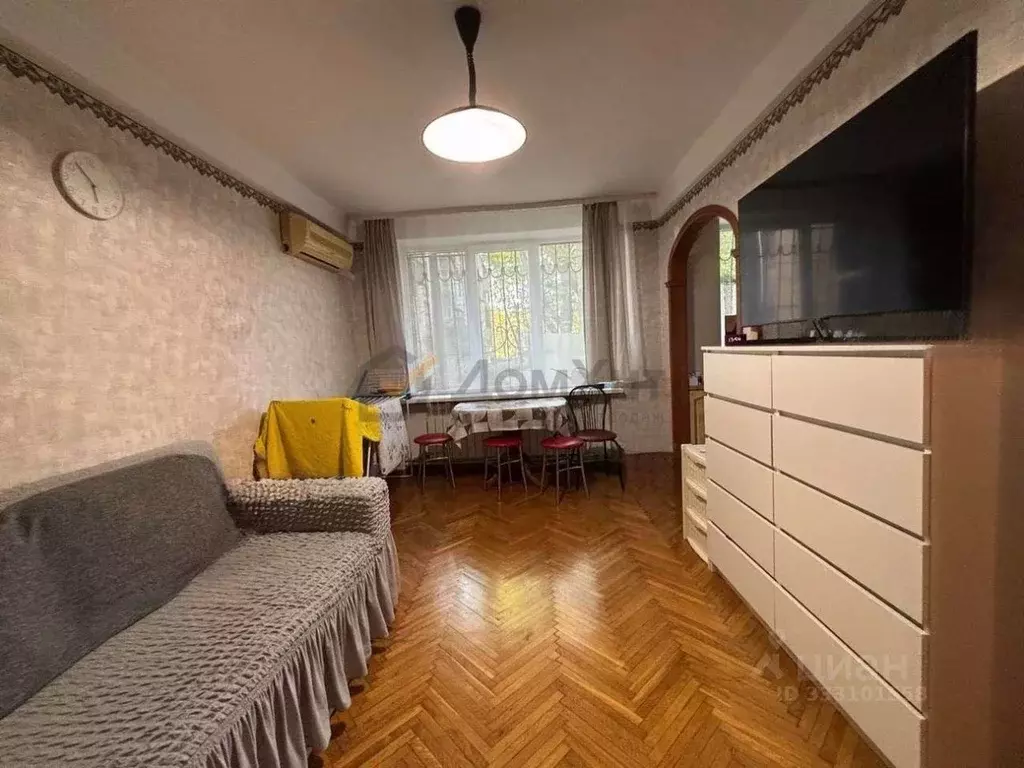 3-к кв. Крым, Симферополь ул. Фрунзе, 12 (59.3 м) - Фото 1