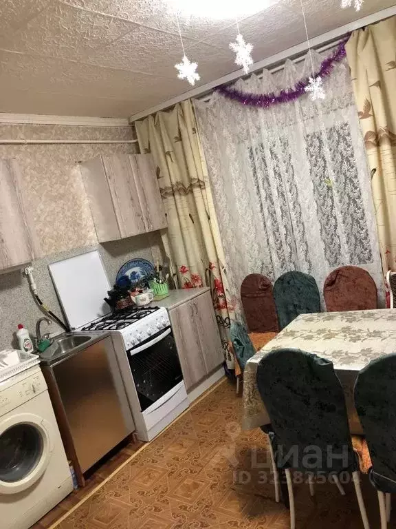 Дом в Башкортостан, Нуримановский район, Павловский сельсовет, с. ... - Фото 2