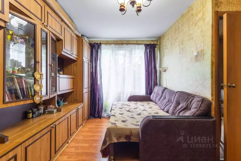 3-к кв. Санкт-Петербург просп. Ветеранов, 48 (42.2 м) - Фото 1