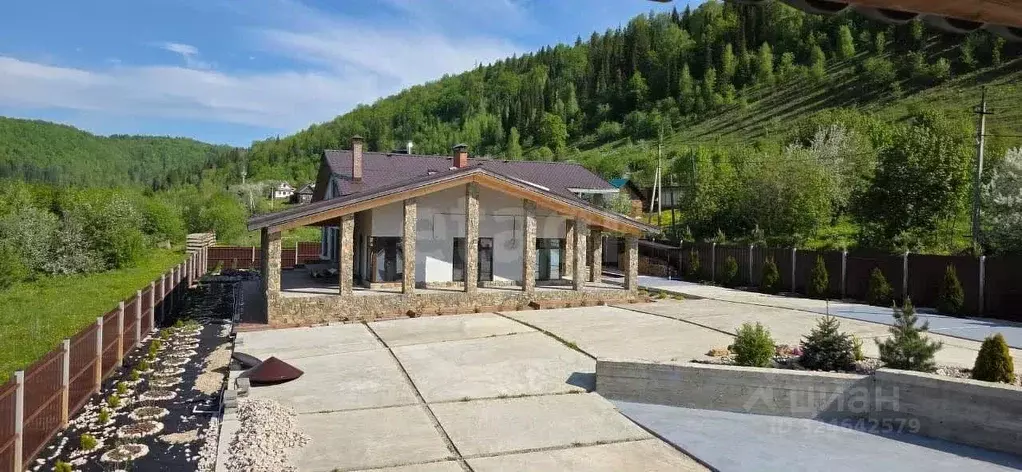 Дом в Башкортостан, Нуримановский район, Красноключевский сельсовет, ... - Фото 1