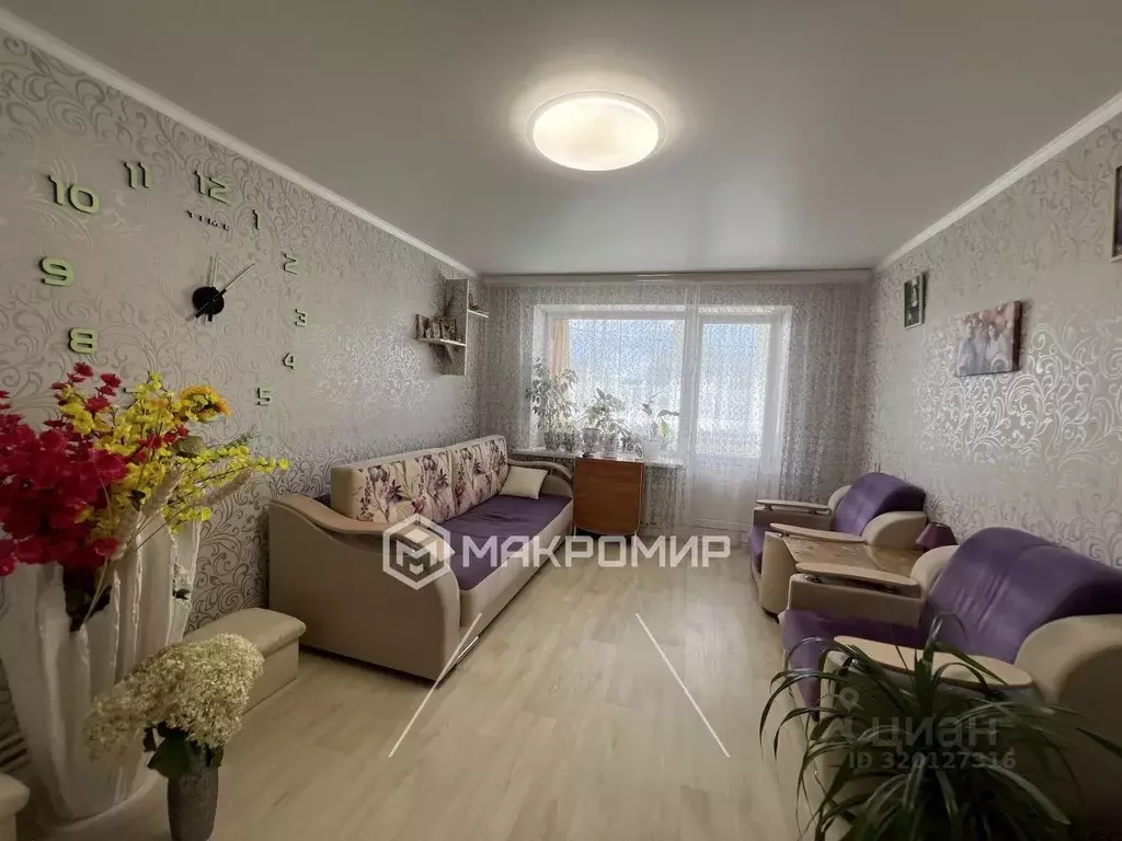 2-к кв. Брянская область, Выгоничи рп ул. Молодежная, 1 (50.0 м) - Фото 0