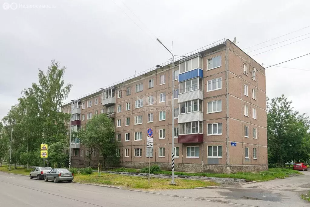3-комнатная квартира: Петрозаводск, улица Парфёнова, 3 (59 м) - Фото 0