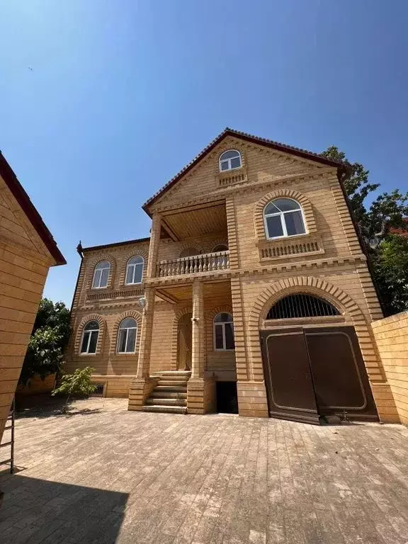 Дом в Дагестан, Дербент ул. Х. Тагиева, 33С (600 м) - Фото 0