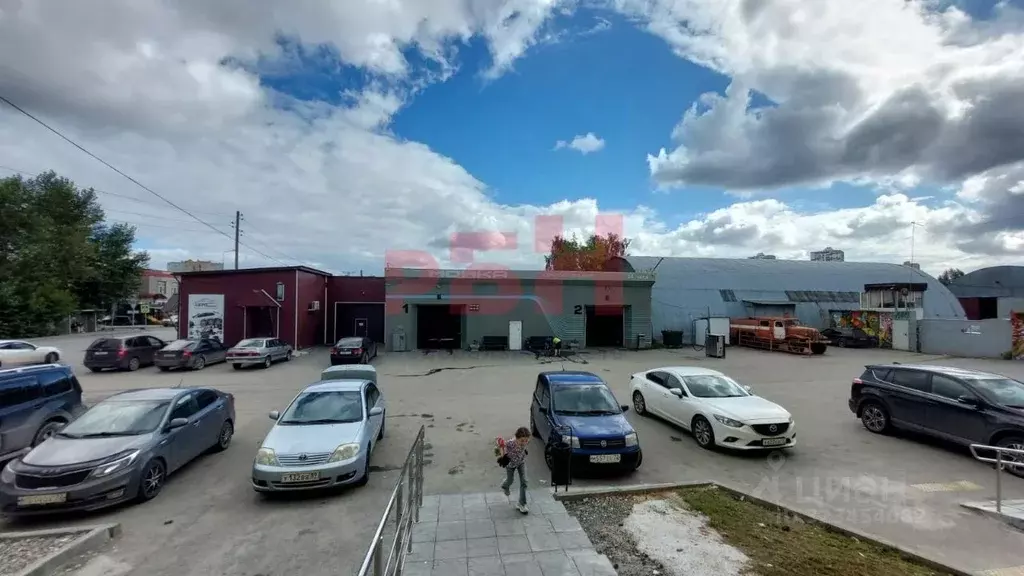 Торговая площадь в Тюменская область, Тюмень Велижанская ул., 69 (326 ... - Фото 2