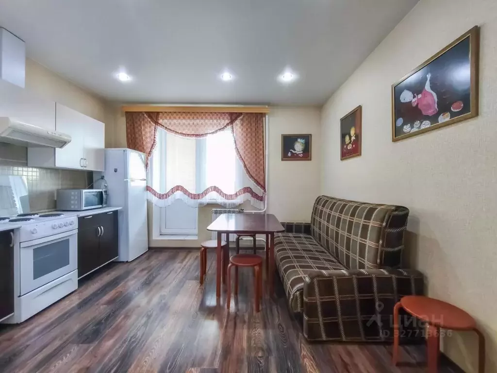 2-к кв. Москва пос. Завода Мосрентген, 37 (82.0 м) - Фото 1