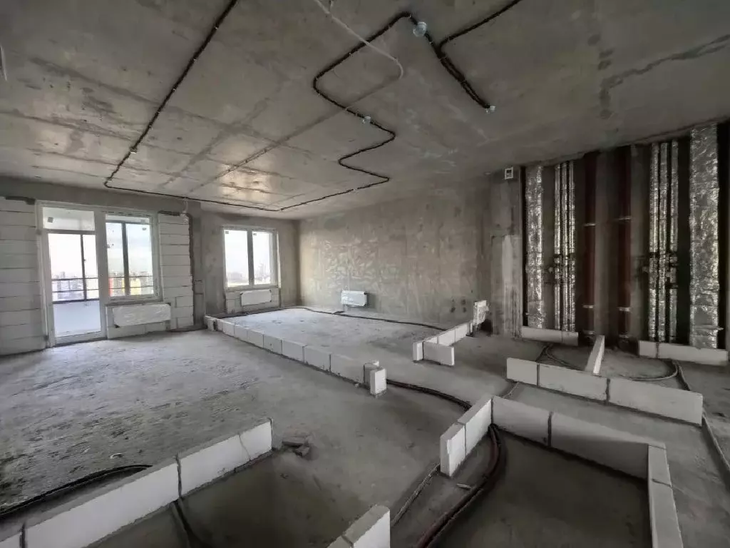 Продается 4-комнатная квартира - Фото 1