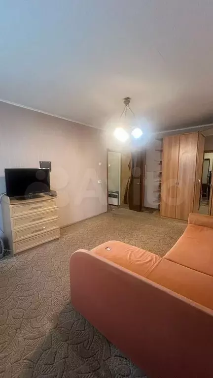 1-к. квартира, 38 м, 2/10 эт. - Фото 1
